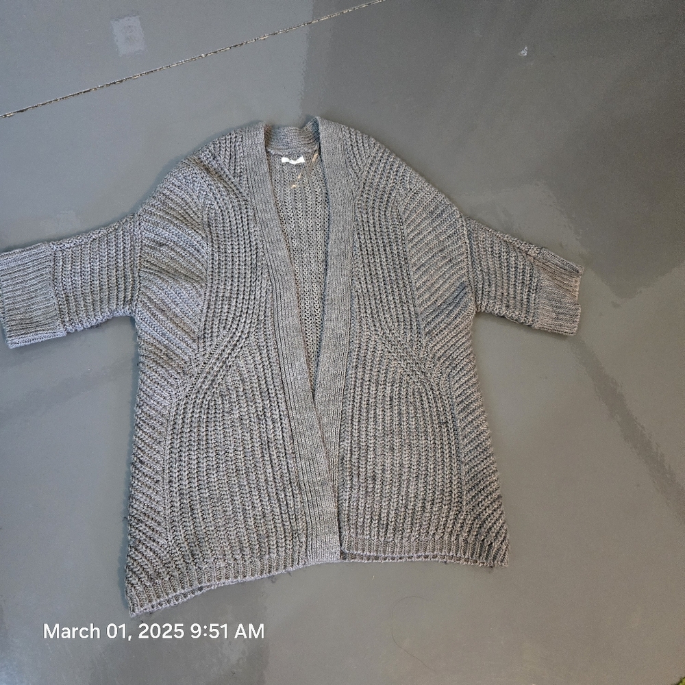 Women's Gray Knit Open Front Cardigan